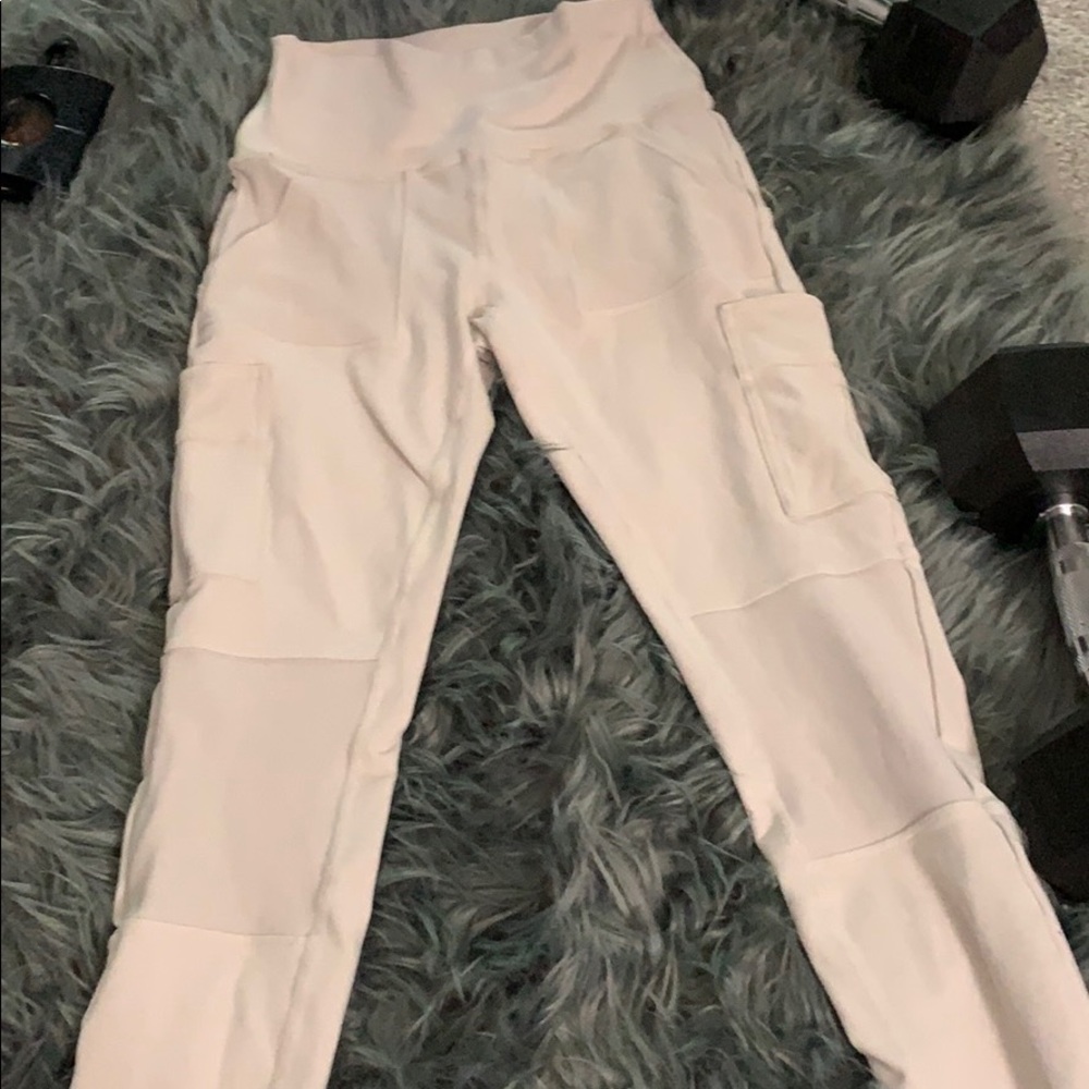 ALO Bone Legging